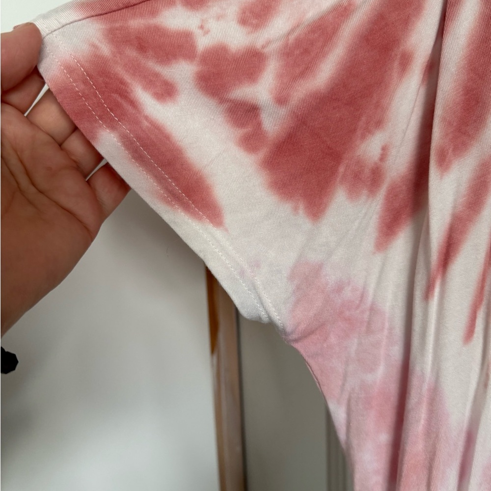 Tie-Dye short sleeve top with twist front - Picture 2 of 5